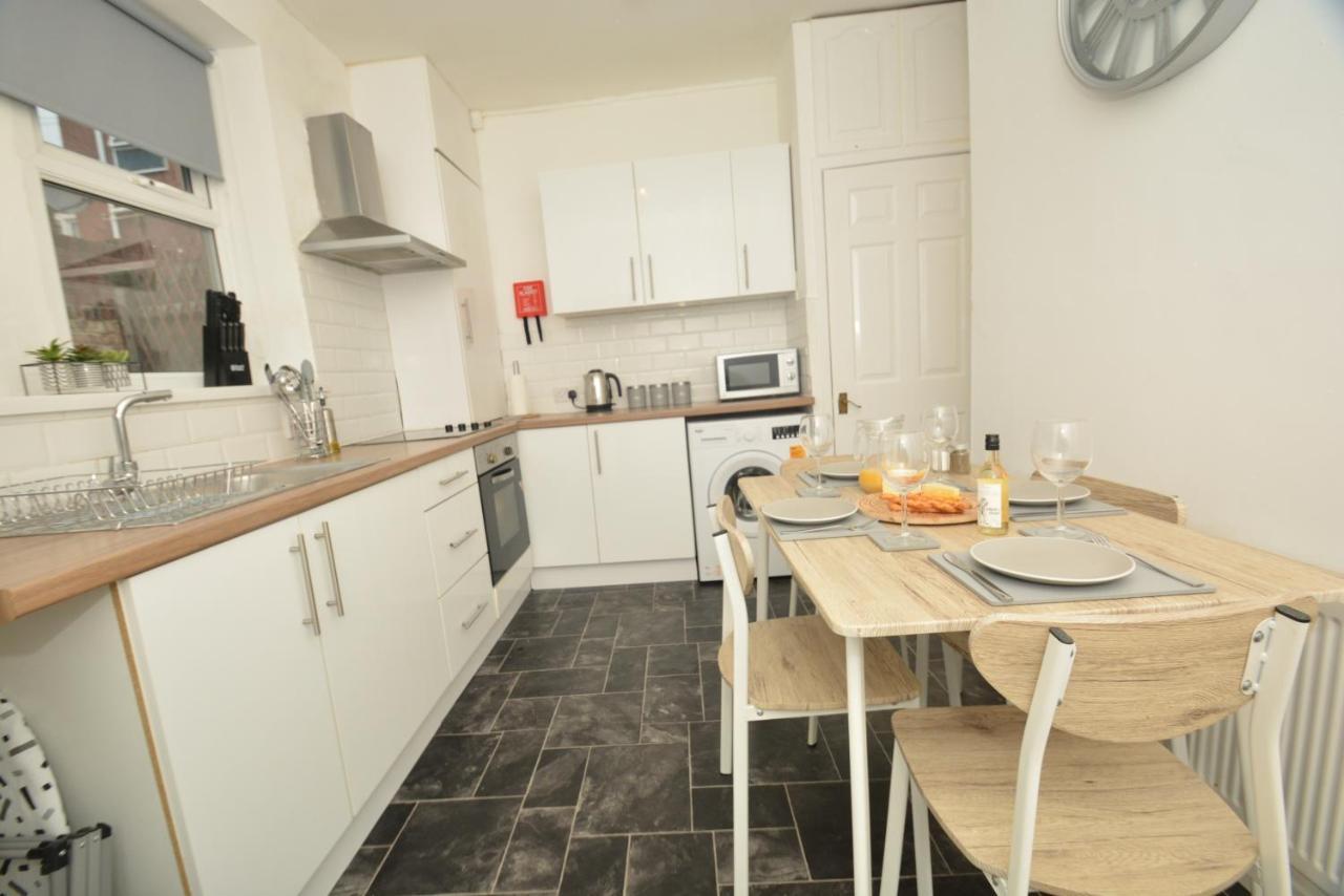 Spacious And Homely 2 Bedroom Flat - Suitelivin Gateshead Zewnętrze zdjęcie